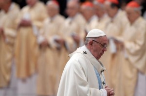 Pope Francis leads a mass at St Peter's basilica on January 1st, 2017 at the Vatican. / AFP / TIZIANA FABI (Photo credit should read TIZIANA FABI/AFP/Getty Images)